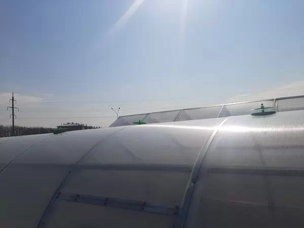 Автоматический клапан проветривания теплицы